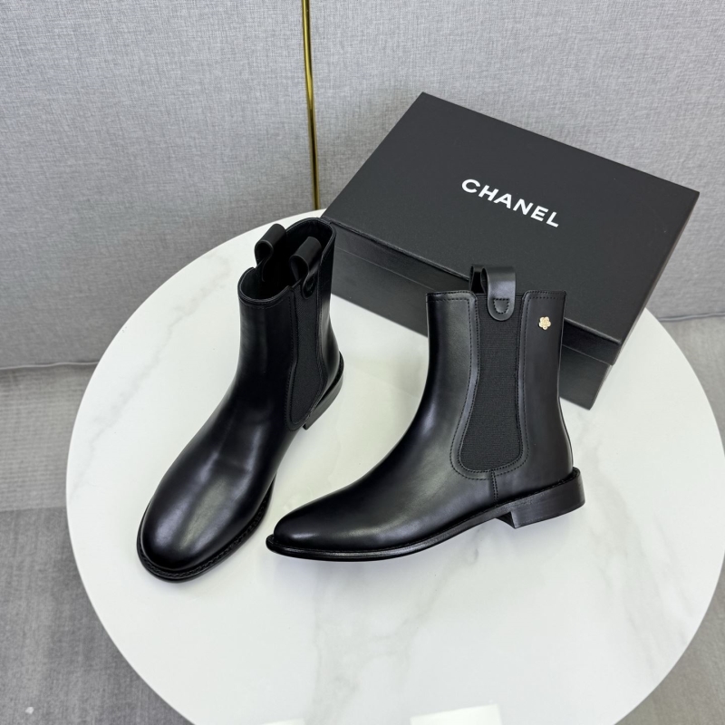 Ch**el boots